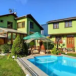 Real Paradise 3*