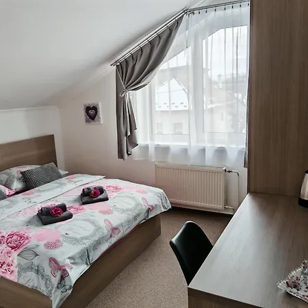 Real Paradise Vendégház