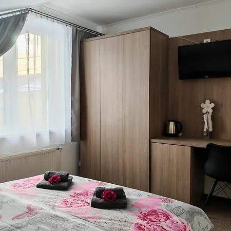 Real Paradise Vendégház